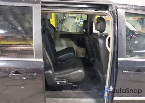 2012 Chrysler Town & Country Touring z USA, uszkodzony, nr VIN 2C4RC1BG3CR200329